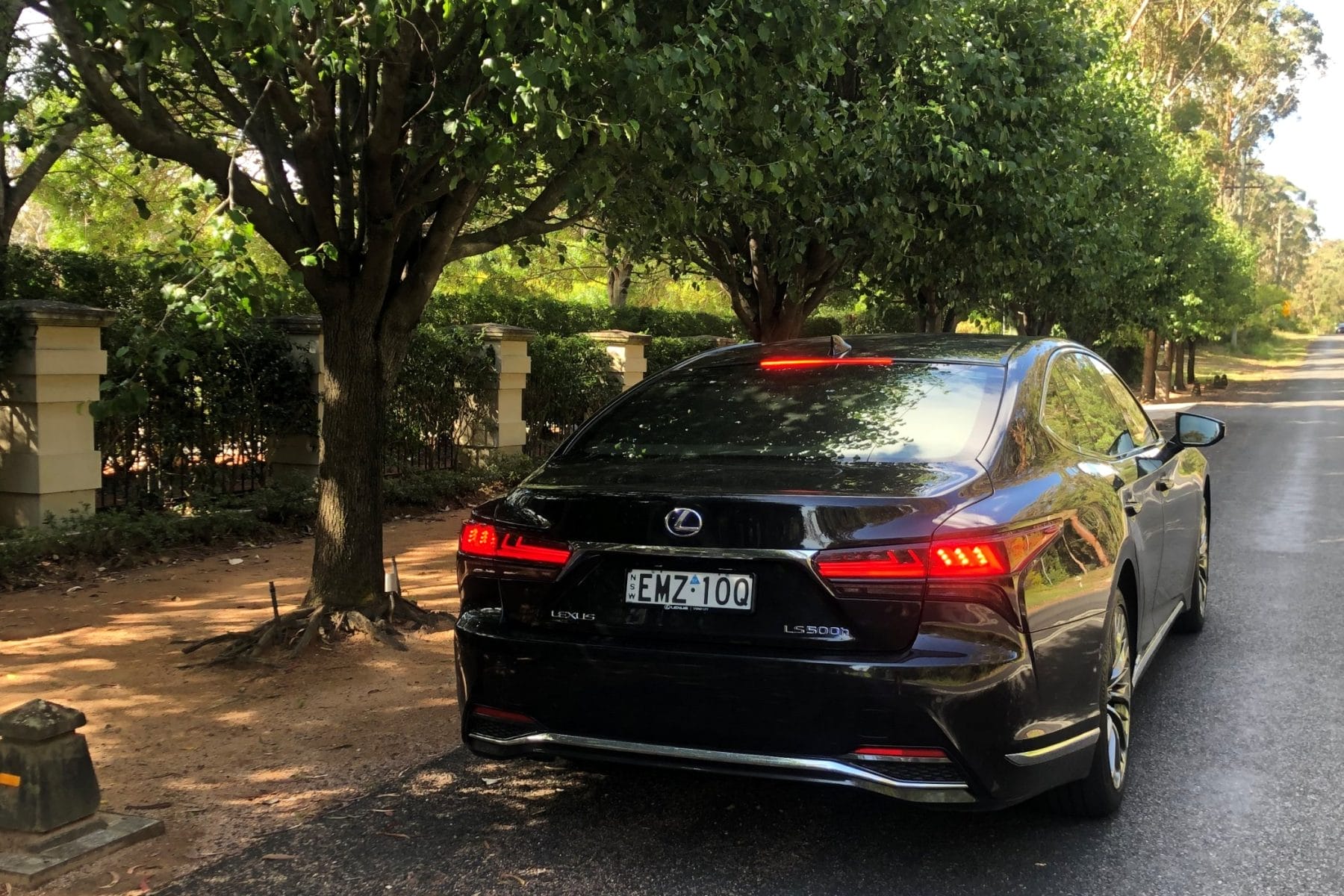 Lexus LS 500h Sports Luxury rear