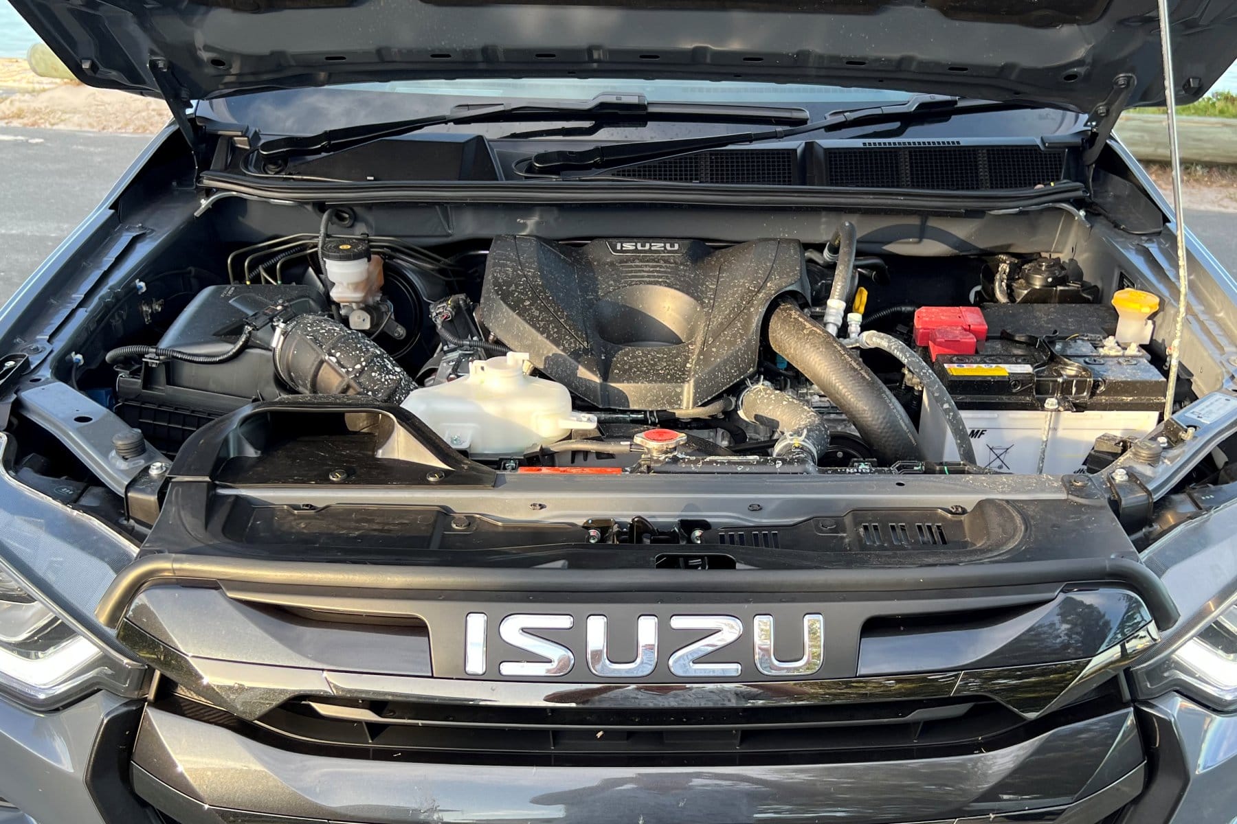 2023 Isuzu D-Max X-Trrain engine