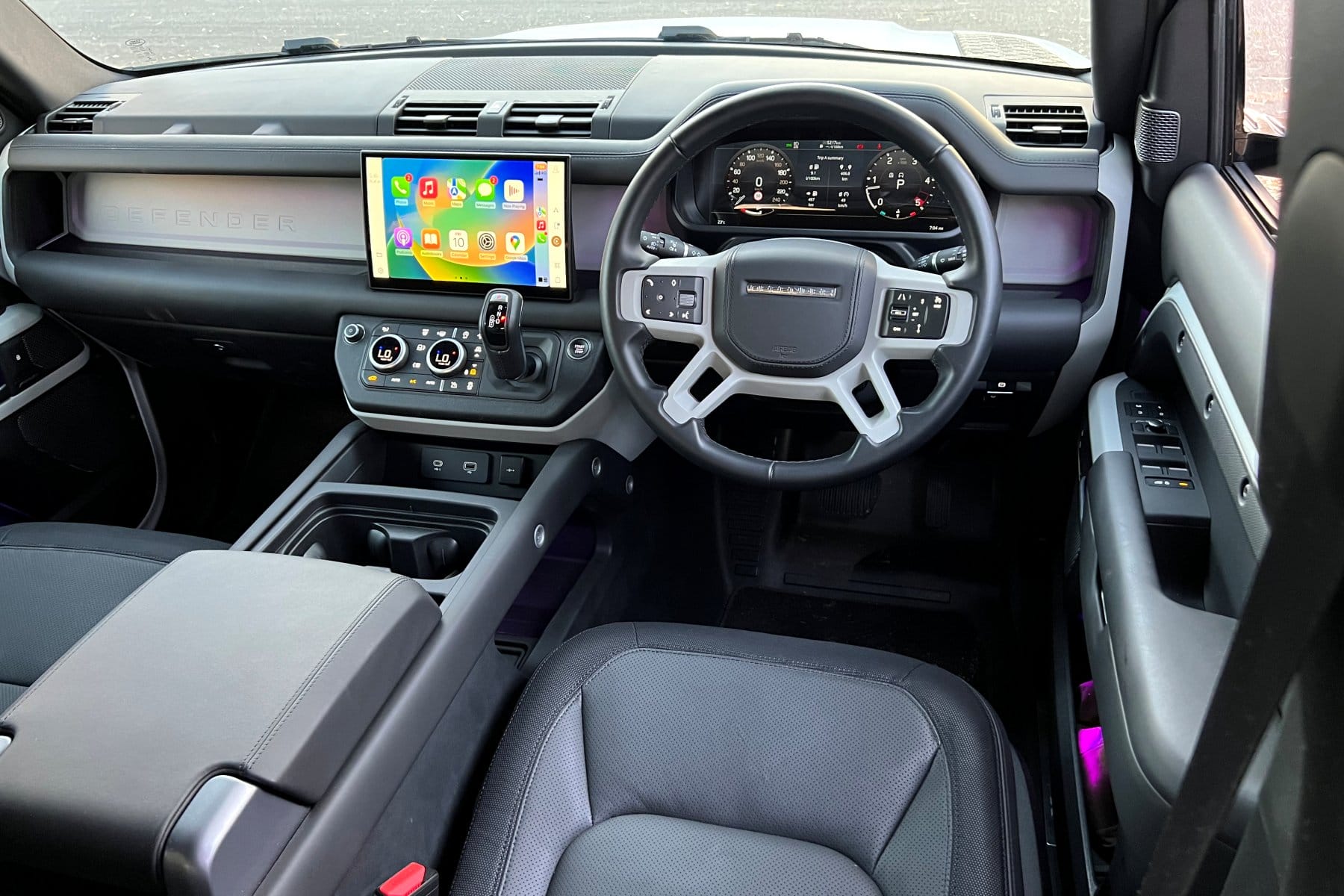 2023 LR Defender X Dynamic HSE D300 interior front