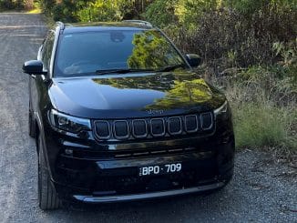 Jeep Compass S Limited 4WD SUV 2023 FRont grill 2