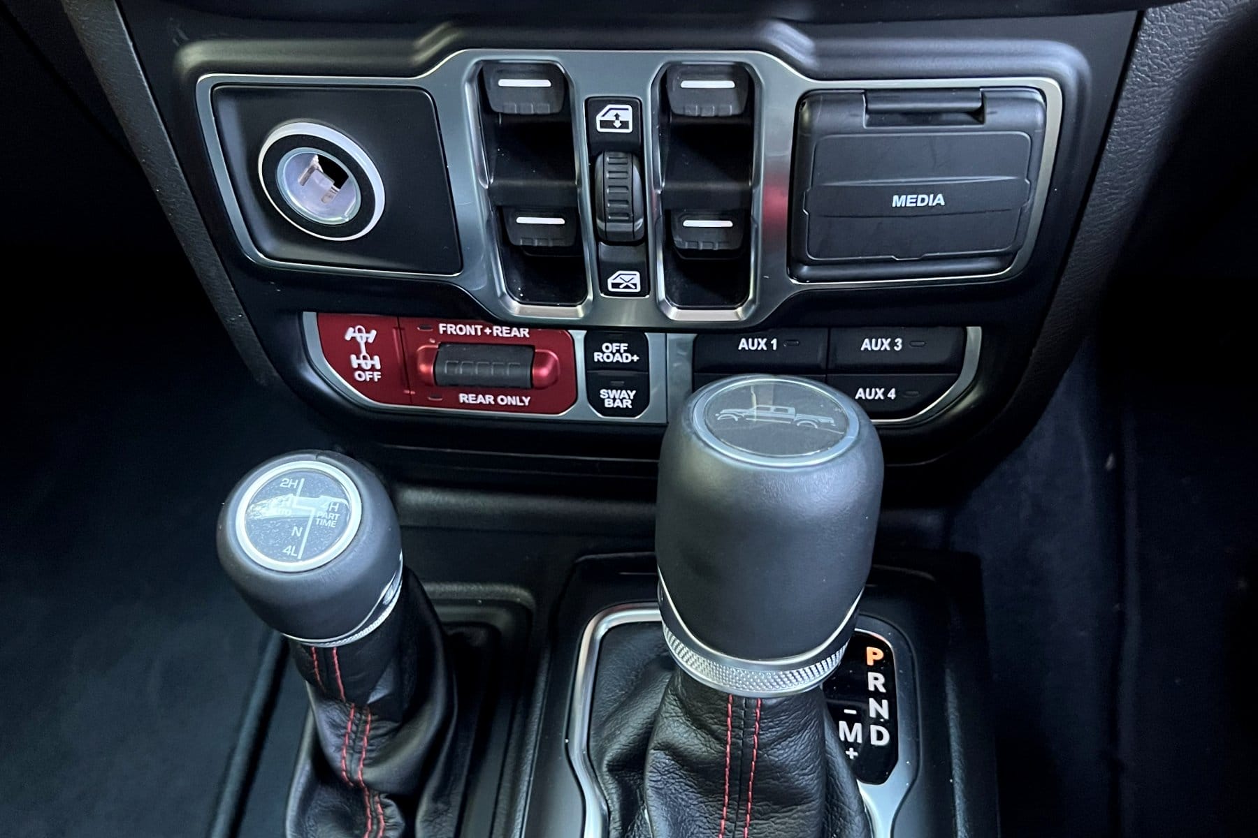 Jeep Gladiator Rubicon 2023 transmission