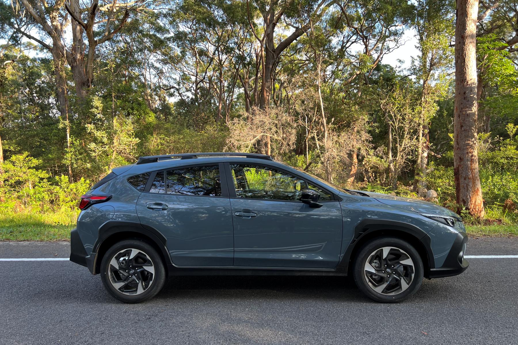 Subaru Crosstrek AWD 2.0R profile