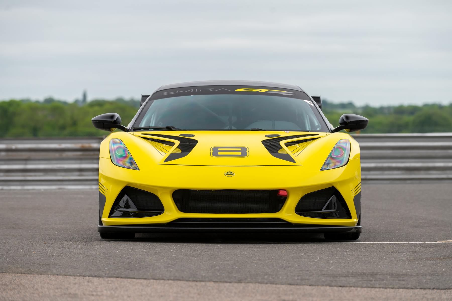 Lotus-Emira-GT4