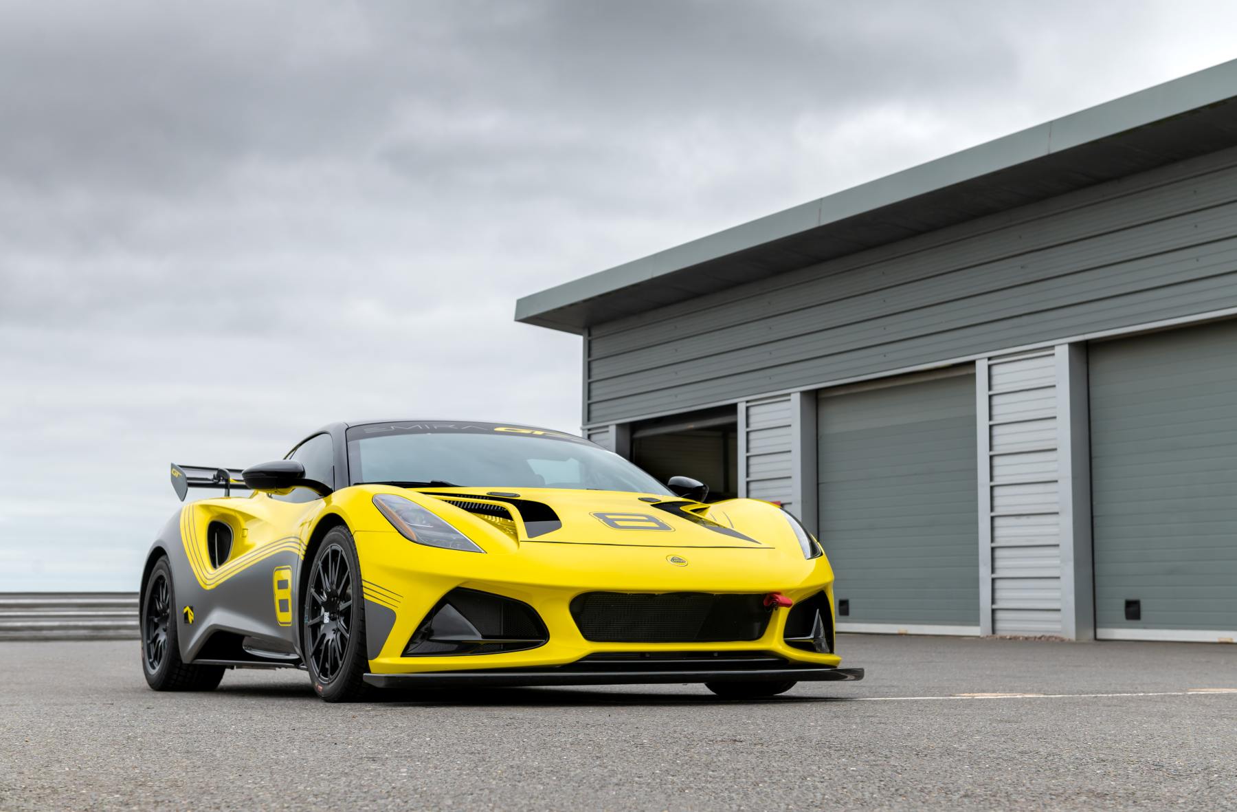 Lotus-Emira-GT4