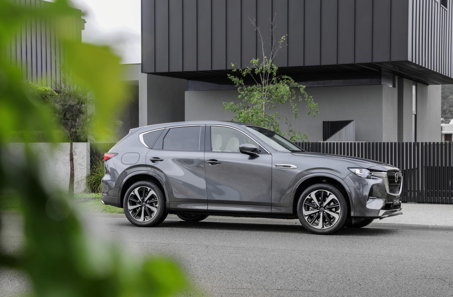 2023 Mazda CX-60 profile