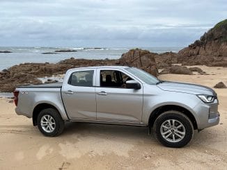 Isuzu-D-Max-LS-M-4WD-Crew-Cab-Ute-2022-profile