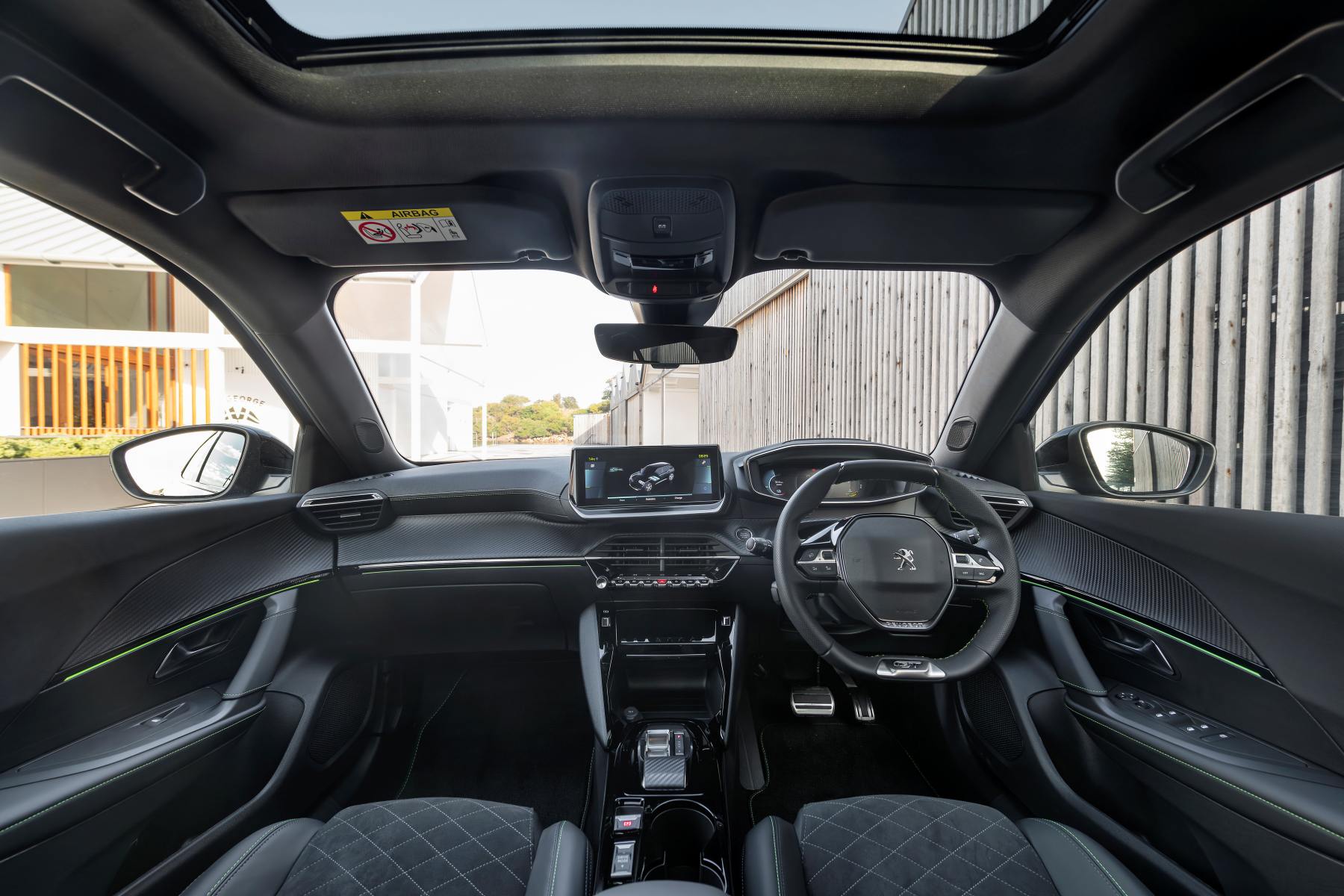 2023 Peugeot e-2008 interior front