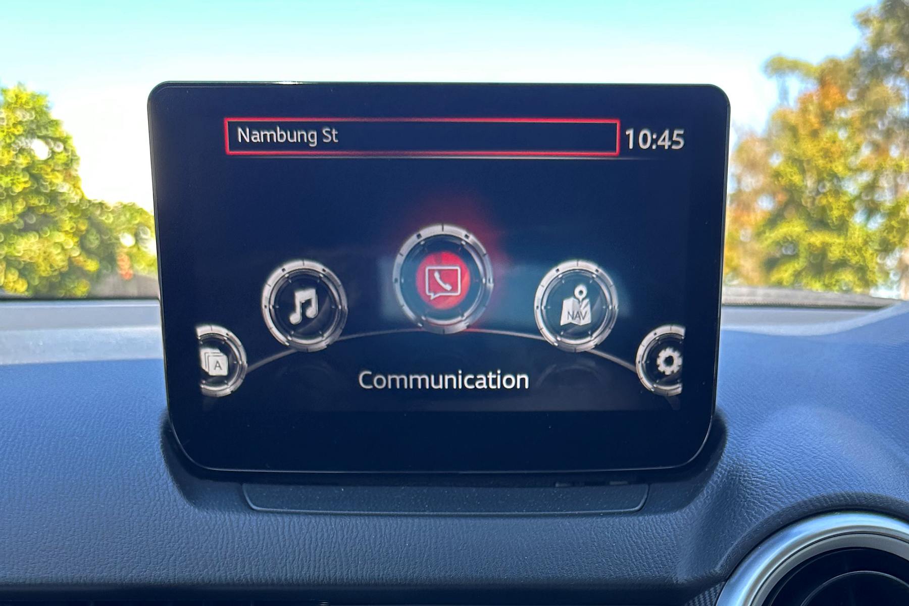Mazda CX-3 Akari central screen 1