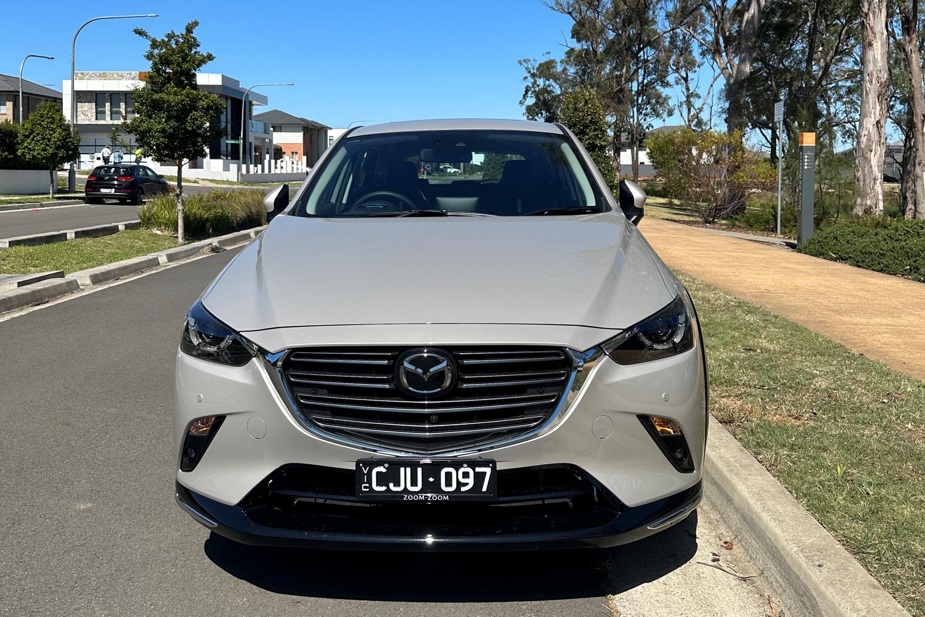 Mazda CX-3 Akari front bonnet 1