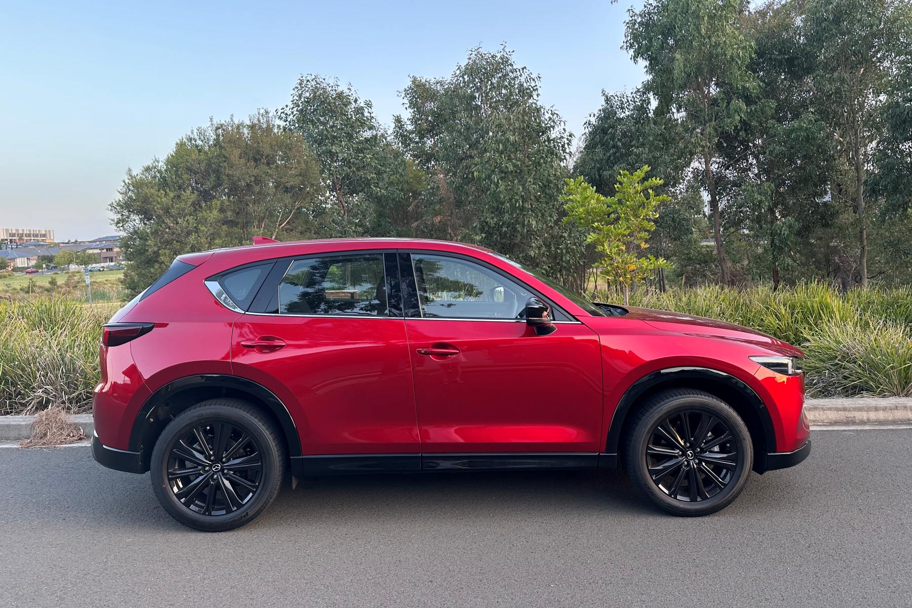 Mazda CX-5 Akera profile
