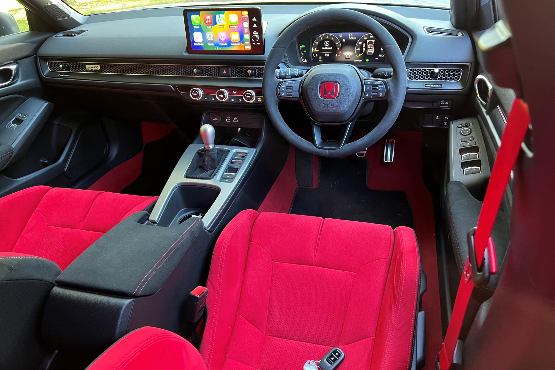 2023 Honda Civic Type R front seats and dash 1