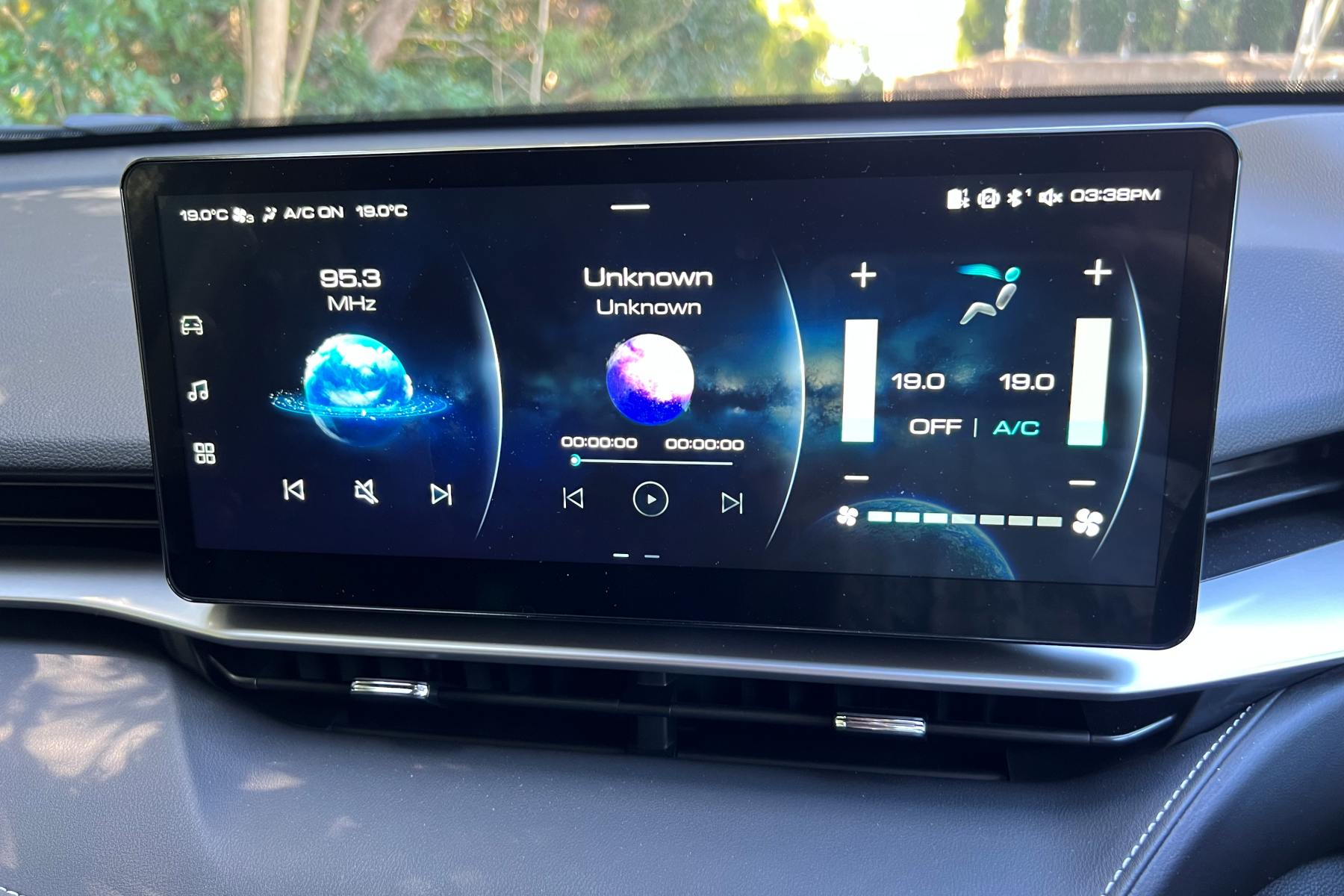 2023 Haval H6 Ultra Hybrid HEV central screen 1