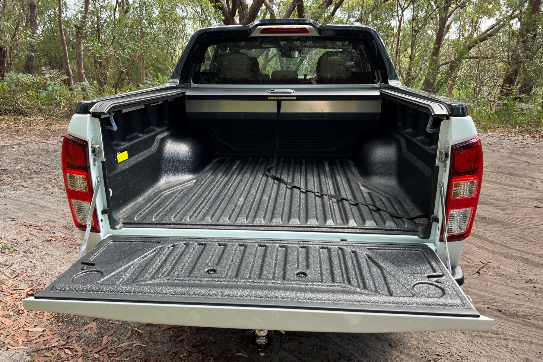 Mazda BT-50 SP Ute tub 1
