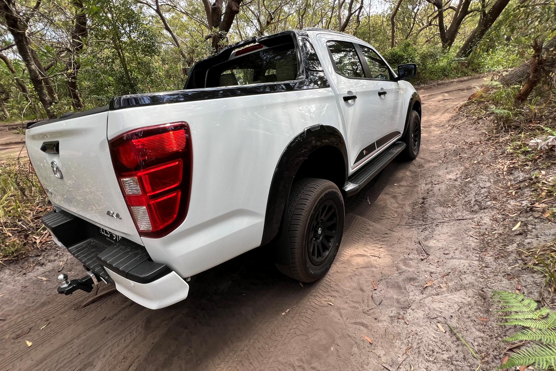 Mazda BT-50 SP rear quarter 3
