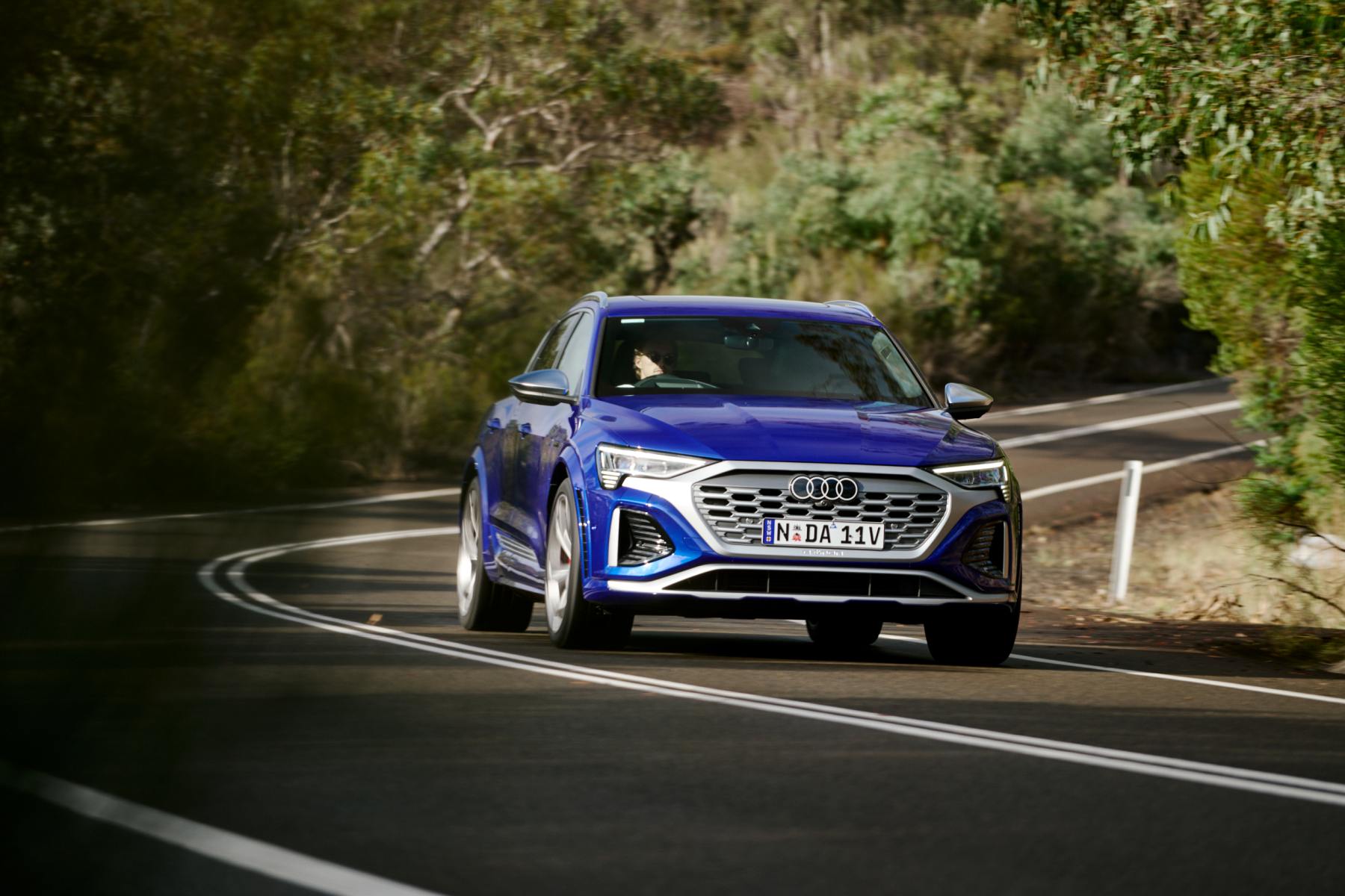 Audi SQ8 e-tron front driving 1