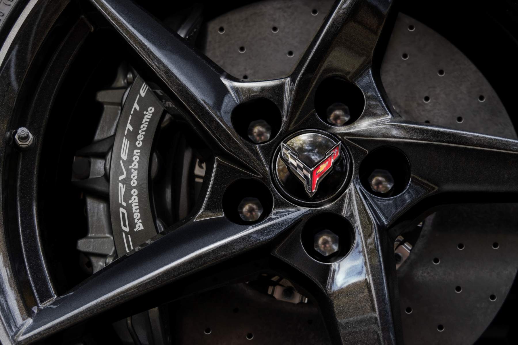 2024 Chevrolet Corvette e-ray-3lz brembo brakes
