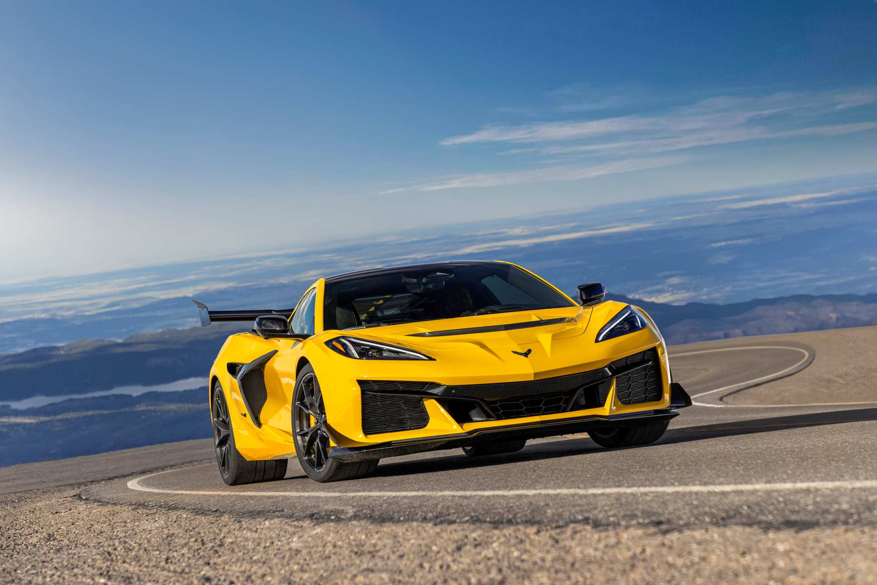 2025 Chevrolet Corvette ZR1 Coupe front
