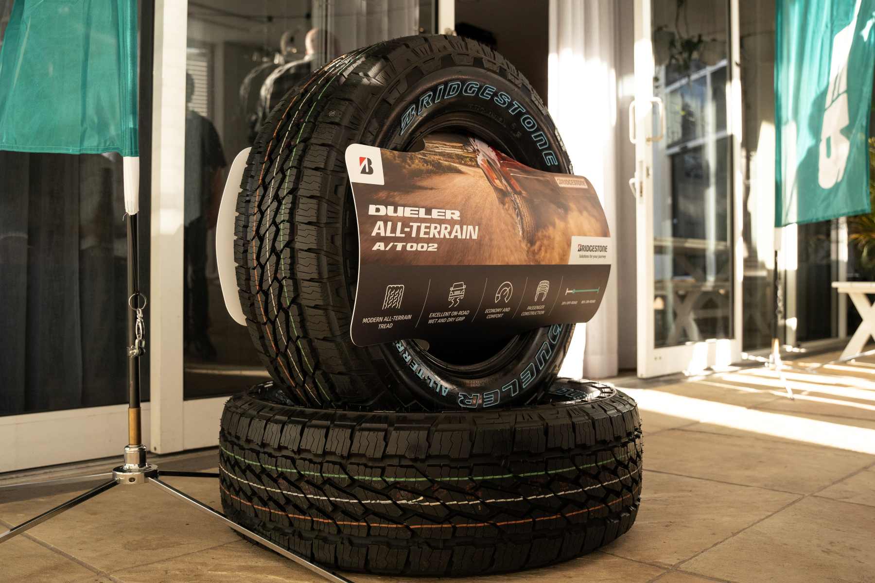 Bridgestone Dueler AT 002 