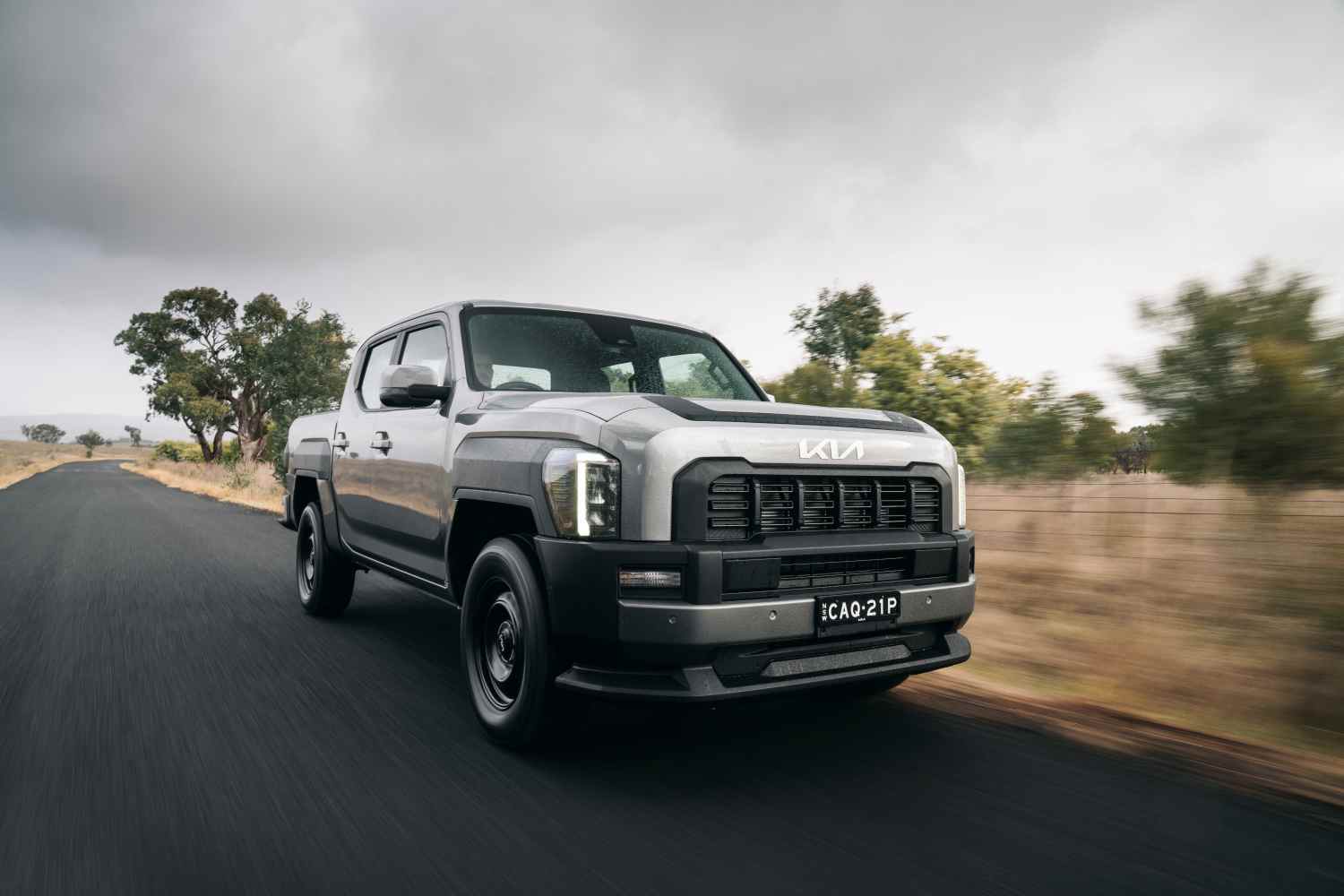 KIA - TASMAN_SILVER_on road driving
