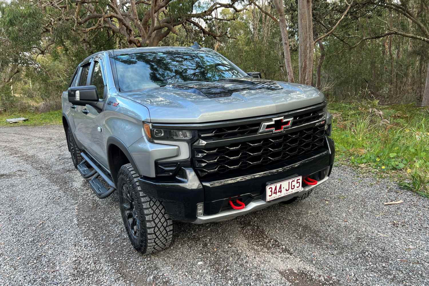 Chevrolet ZR2 exterior front 1