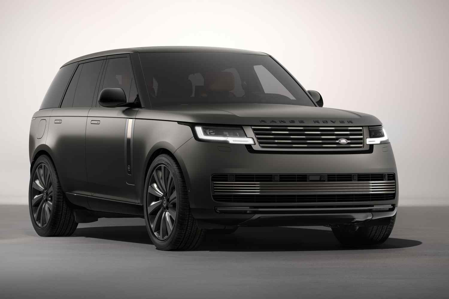 Range Rover SV Bespoke Collins Edition 1front34