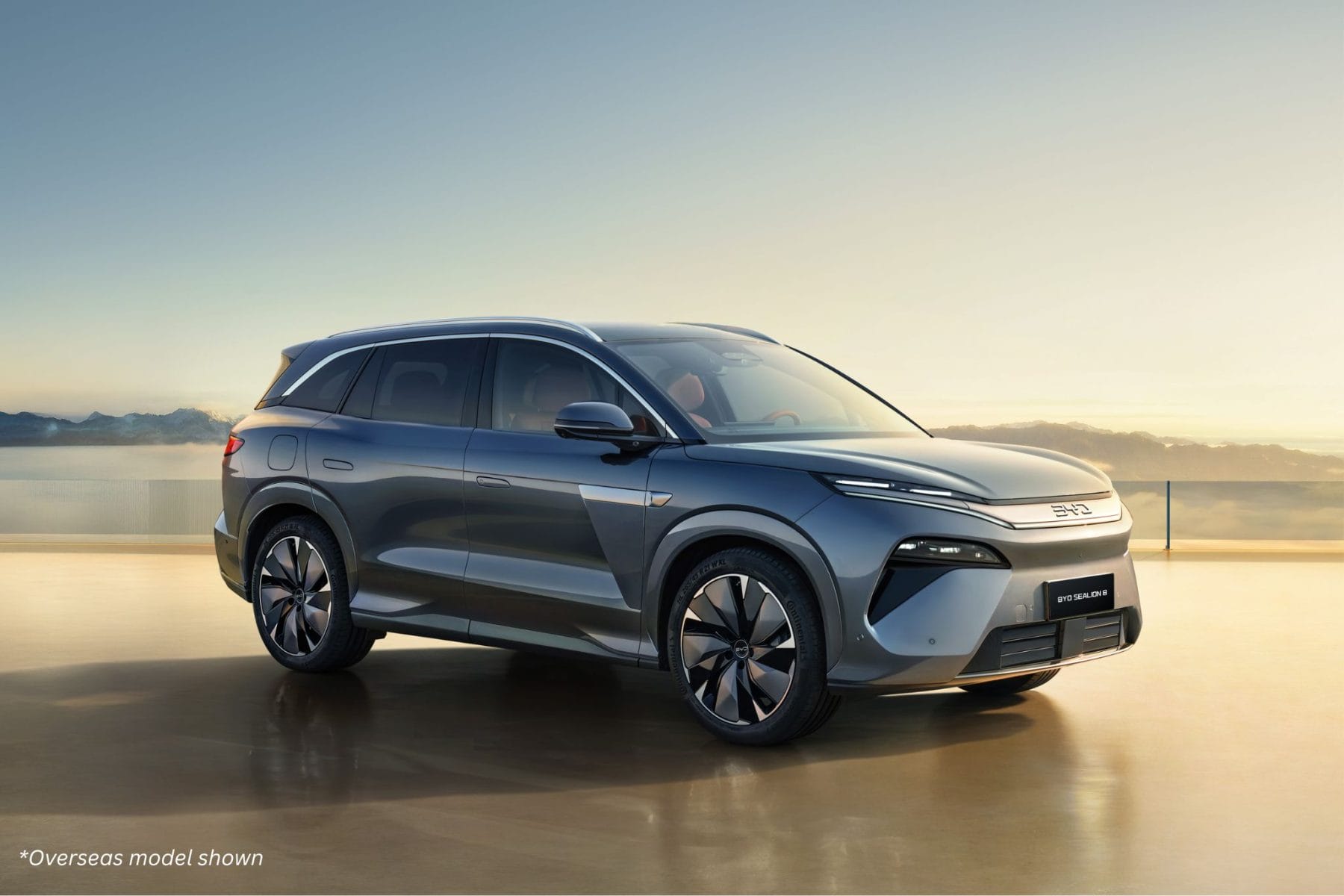 BYD SEALION 8