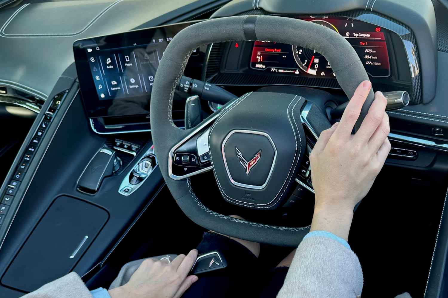 Corvette Stingray front interior 3