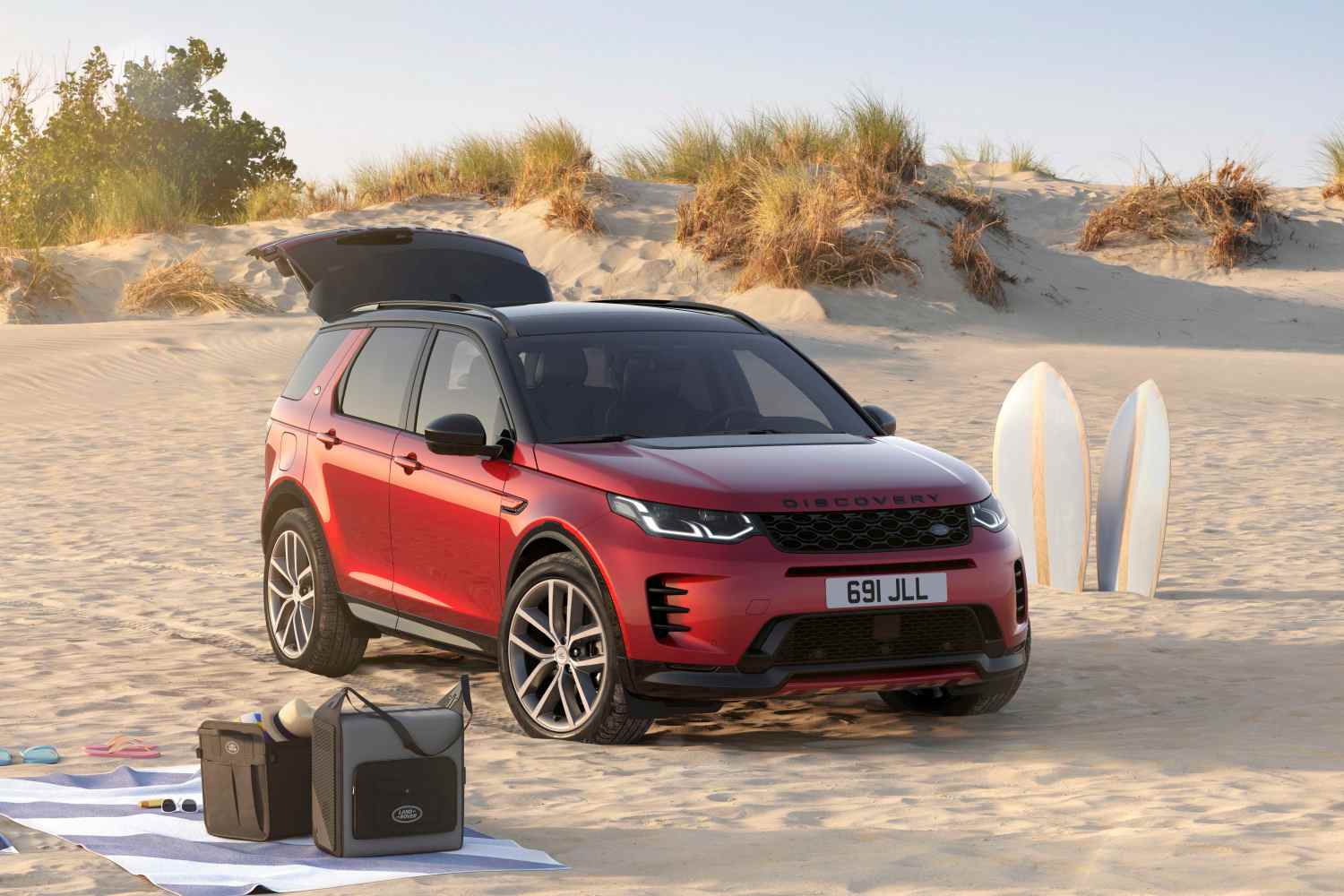 Land Rover Discovery Sport _26MY_LANDMARK_110625_01a