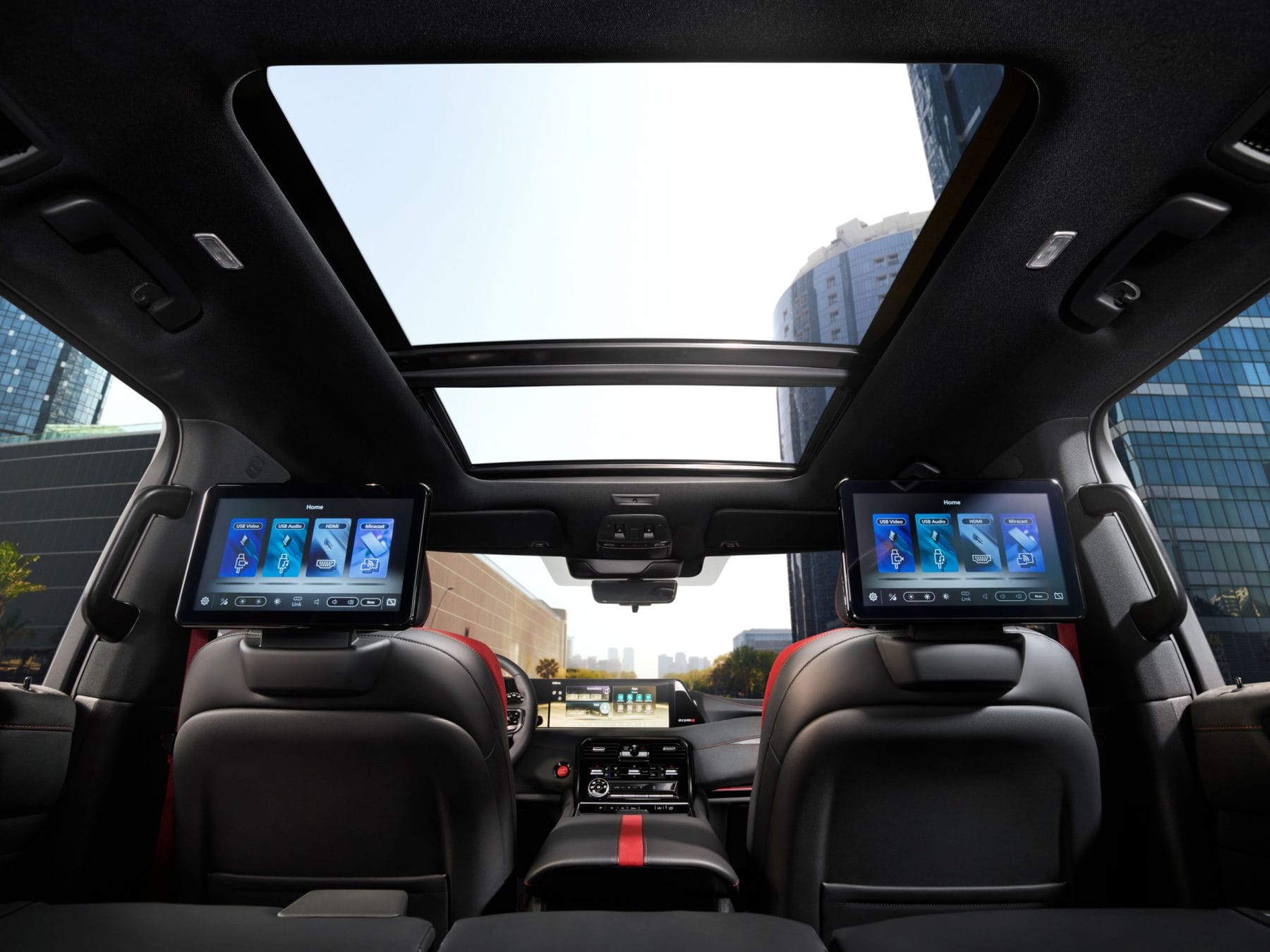 The all-new Patrol NISMO Panoramic roof