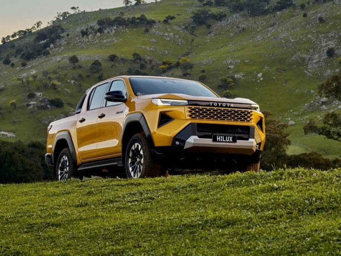 2026 Toyota HiLux SR5 front